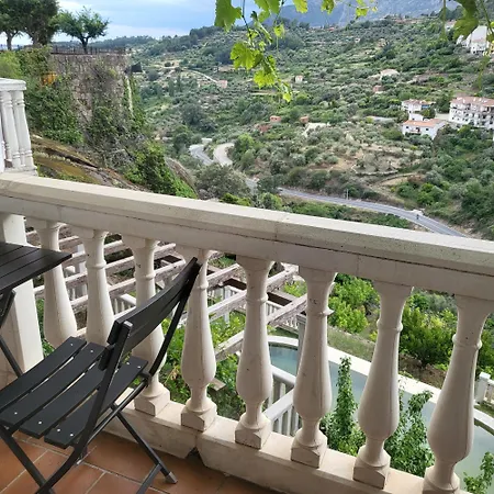 El Cerro - Only Adults 2*