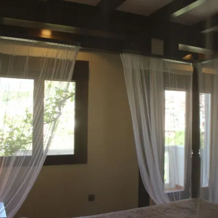 El Cerro - Only Adults Πανσιόν 2*