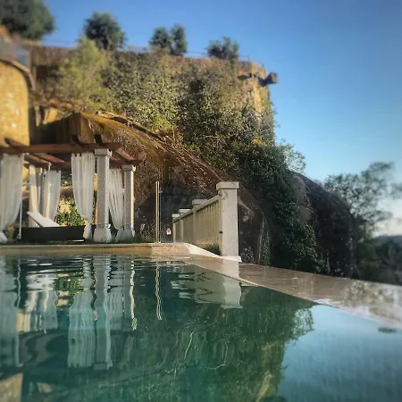El Cerro - Only Adults Affittacamere 2*