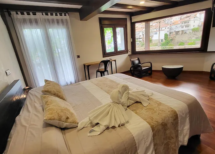 El Cerro - Only Adults Pedro Bernardo