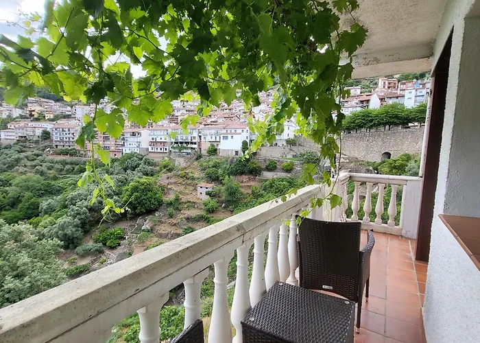 El Cerro - Only Adults 2*