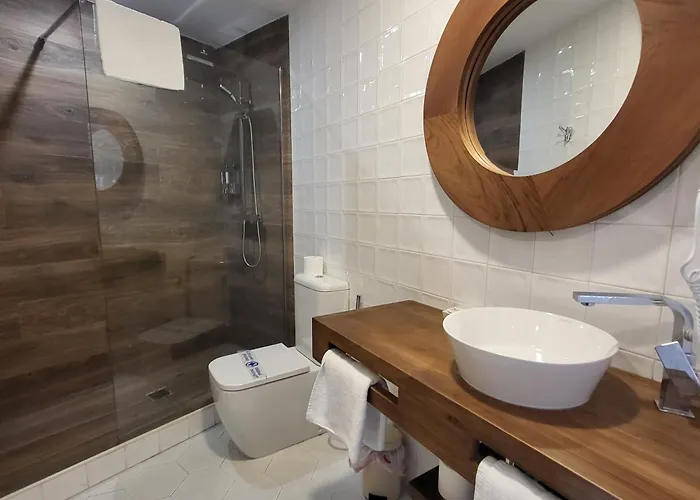 El Cerro - Only Adults