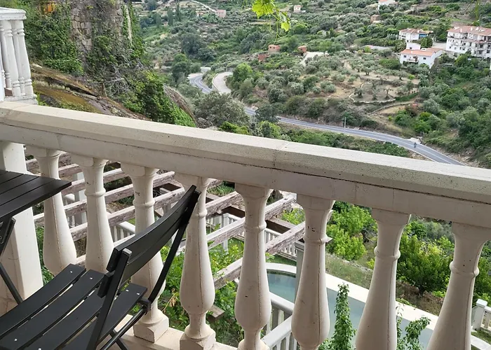 El Cerro - Only Adults 2*