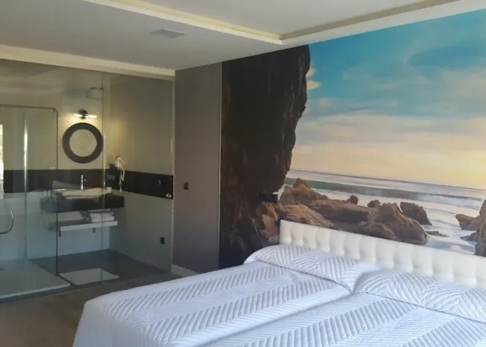 El Cerro - Only Adults 2*